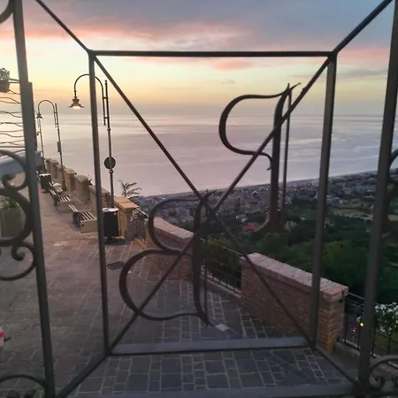 Anpemo Dimora Storica Dal 1837 *